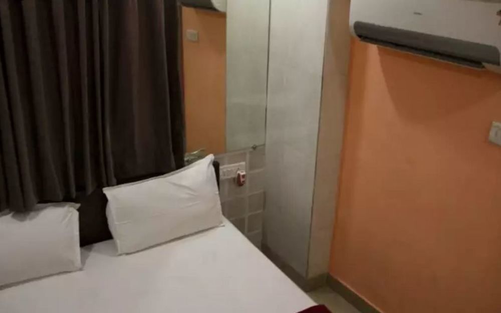 Oyo 49867 Hotel Kalpana Residency Bombay Extérieur photo